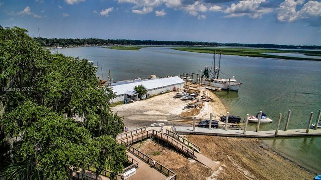 15 Meriwether Ct, Bluffton, SC 29910