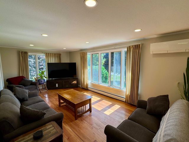 252 Mountain View Drive, Newport City, VT 05855