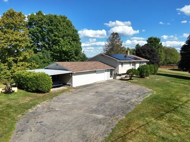 252 Mountain View Drive, Newport City, VT 05855