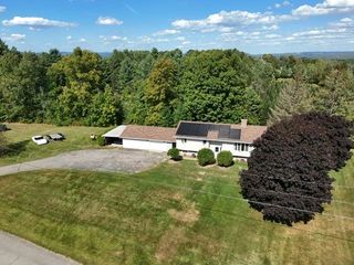 252 Mountain View Drive, Newport City, VT 05855