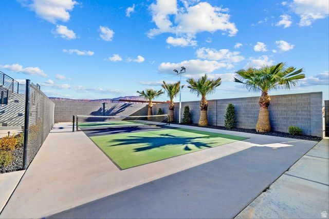 646 E PINE ST, Washington, UT 84780