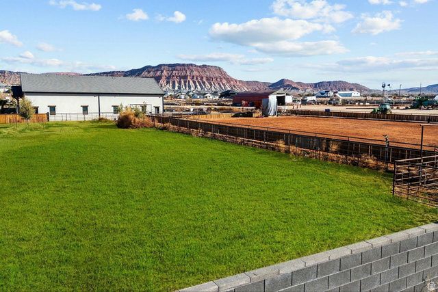 646 E PINE ST, Washington, UT 84780