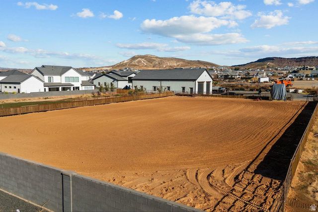 646 E PINE ST, Washington, UT 84780