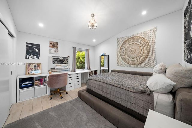 4595 N Jefferson Ave, Miami Beach, FL 33140