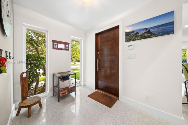 4595 N Jefferson Ave, Miami Beach, FL 33140