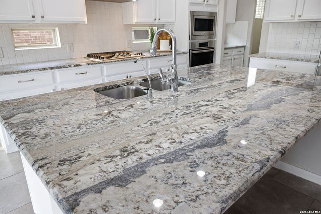 2107 Cullum Park, San Antonio, TX 78253