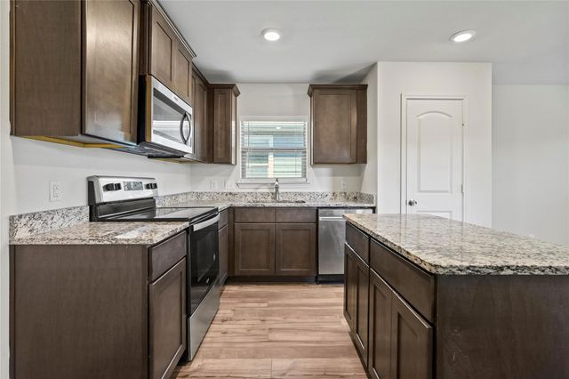 8204 Buck Mountain Pass, Fort Worth, TX 76179