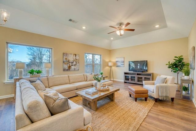 107 STONE BROOK CV, Ripley, TN 38063