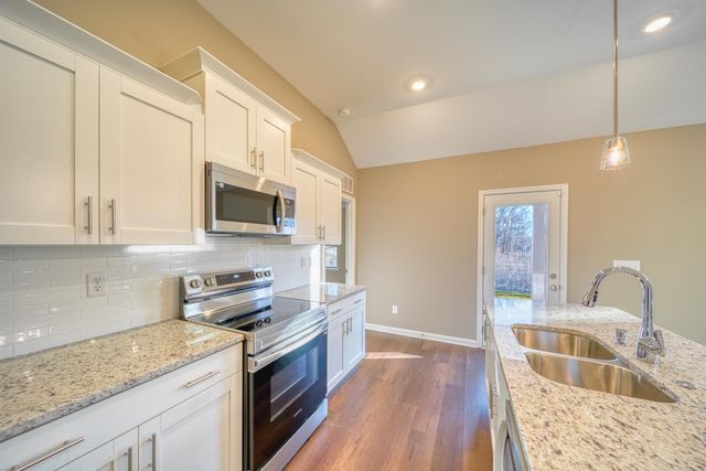 107 STONE BROOK CV, Ripley, TN 38063