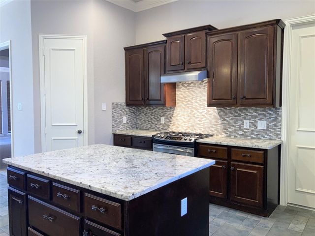 6207 Orchard Canyon Court, Houston, TX 77345