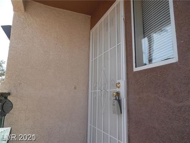 1517 Frank Aved Street 202, Las Vegas, NV 89110