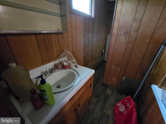 11903 BEDFORD RD NE, Cumberland, MD 21502