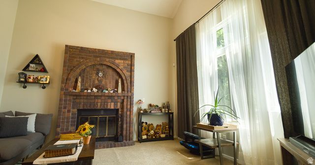 823 E CREEKSIDE DR, Layton, UT 84041