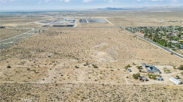 121 E Avenue East, Pearblossom, CA 93553