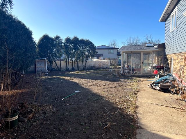 12818 S blossom Drive, Alsip, IL 60803