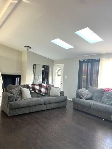 12818 S blossom Drive, Alsip, IL 60803