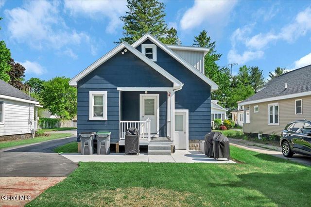 639 Poutre Avenue, Rotterdam, NY 12306