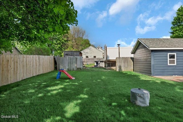 639 Poutre Avenue, Rotterdam, NY 12306