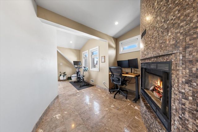 2334 W Medill Avenue, Chicago, IL 60647