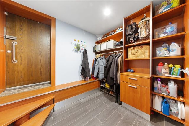 2334 W Medill Avenue, Chicago, IL 60647