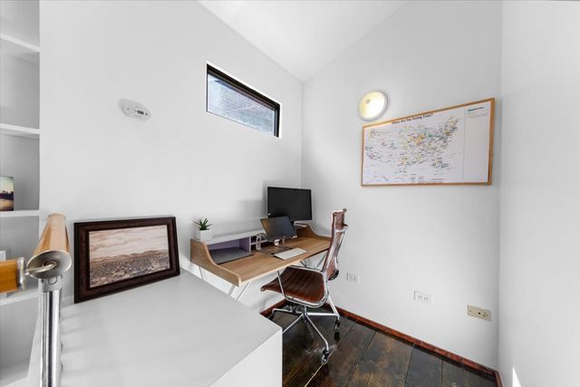 2334 W Medill Avenue, Chicago, IL 60647