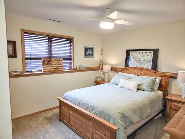 1960 Christenson Lane, Schererville, IN 46375