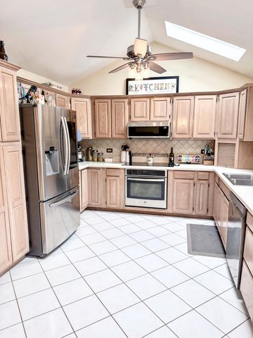 1960 Christenson Lane, Schererville, IN 46375