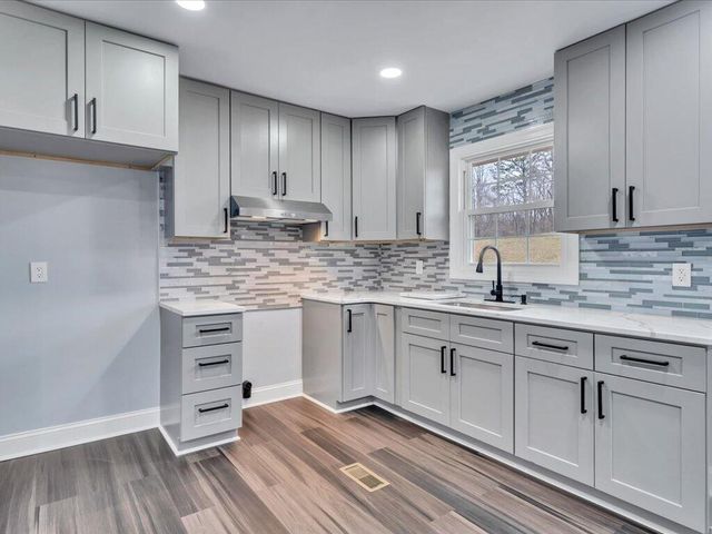 718 Perdue ST, Martinsville, VA 24112