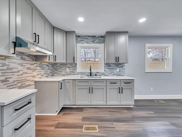 718 Perdue ST, Martinsville, VA 24112