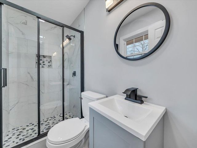 718 Perdue ST, Martinsville, VA 24112