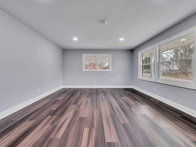 718 Perdue ST, Martinsville, VA 24112