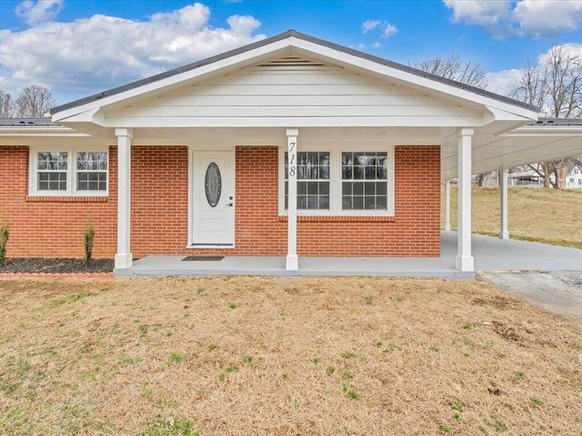 718 Perdue ST, Martinsville, VA 24112