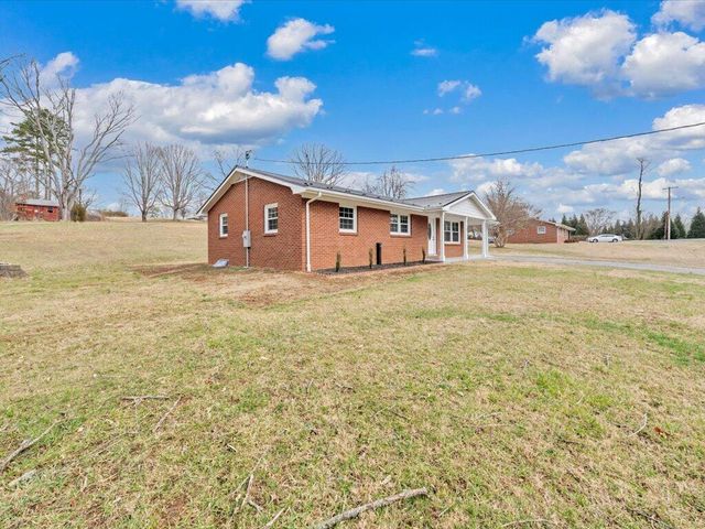 718 Perdue ST, Martinsville, VA 24112