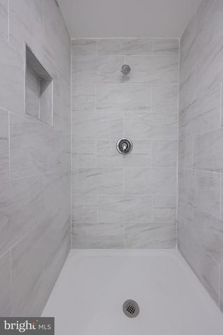 2850 MAYFIELD DR, Dover, PA 17315