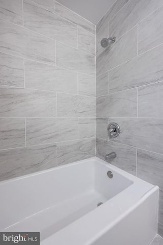 2850 MAYFIELD DR, Dover, PA 17315