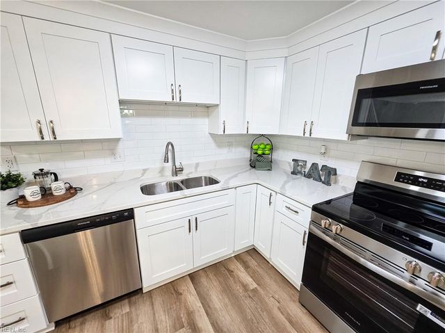 1901 Tyndall CIR, Hampton, VA 23663