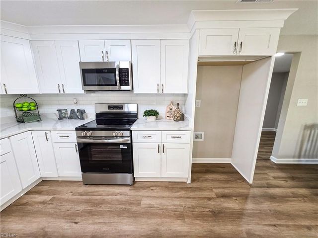 1901 Tyndall CIR, Hampton, VA 23663