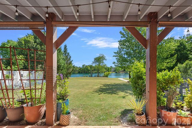 8220 Ruby Valley Road, Charlotte, NC 28277