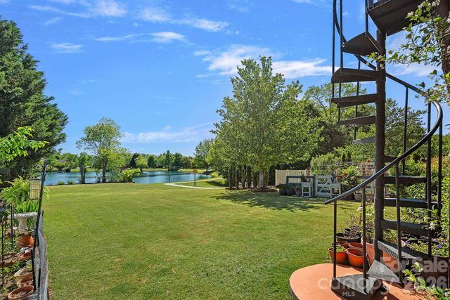 8220 Ruby Valley Road, Charlotte, NC 28277