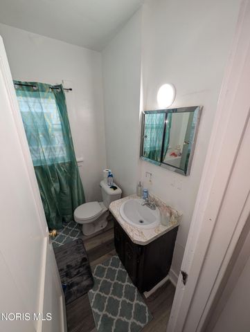 3712 Willys Parkway, Toledo, OH 43612