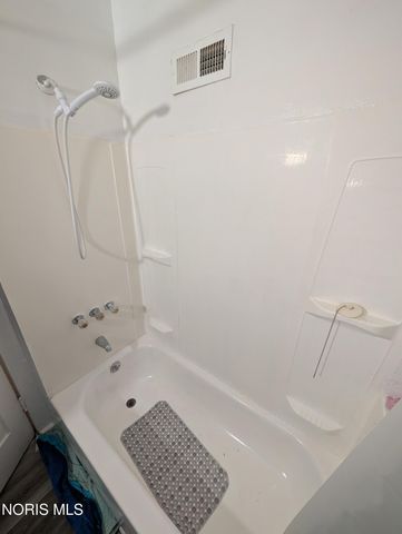 3712 Willys Parkway, Toledo, OH 43612