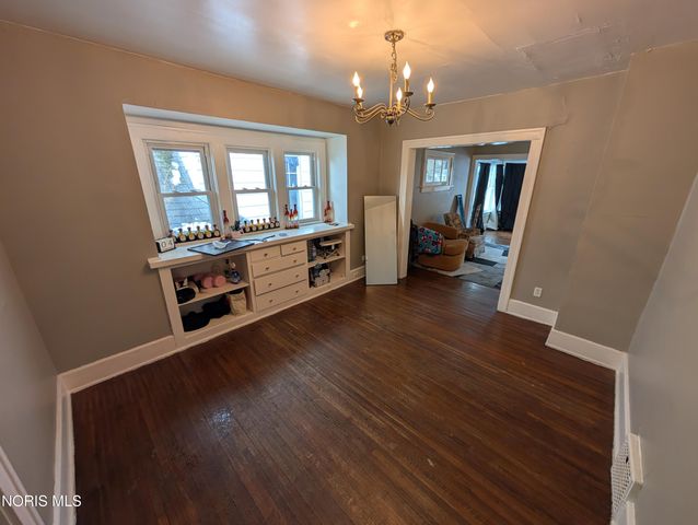 3712 Willys Parkway, Toledo, OH 43612