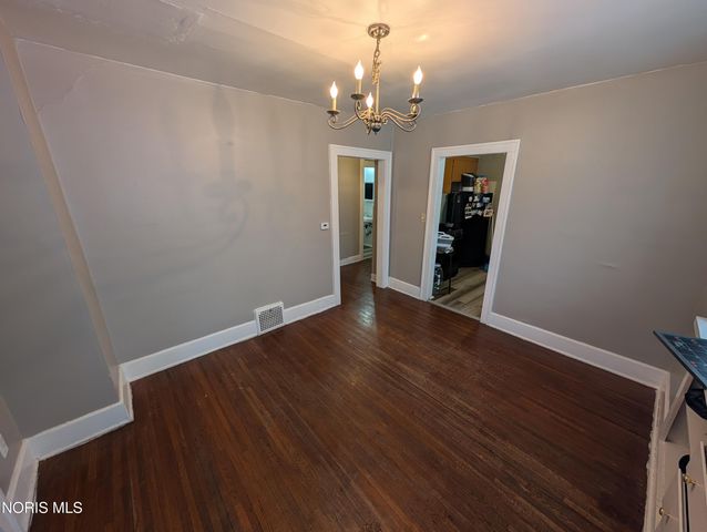 3712 Willys Parkway, Toledo, OH 43612