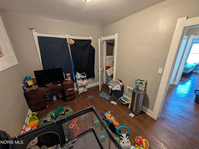 3712 Willys Parkway, Toledo, OH 43612