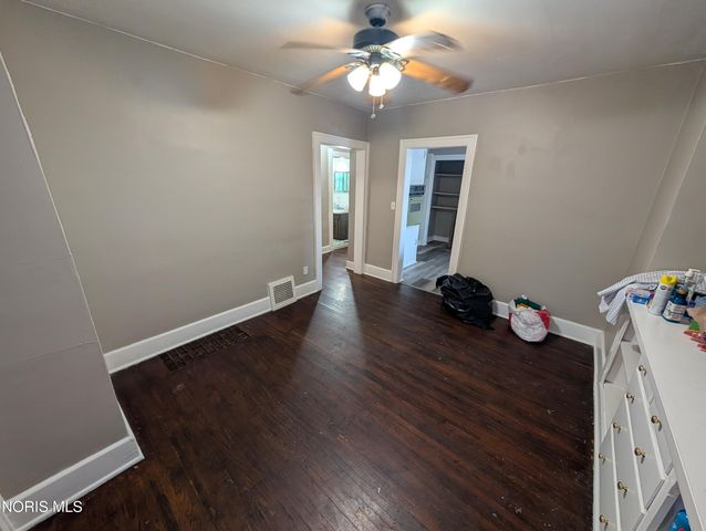 3712 Willys Parkway, Toledo, OH 43612