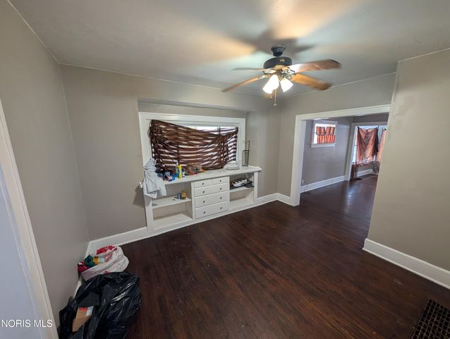 3712 Willys Parkway, Toledo, OH 43612