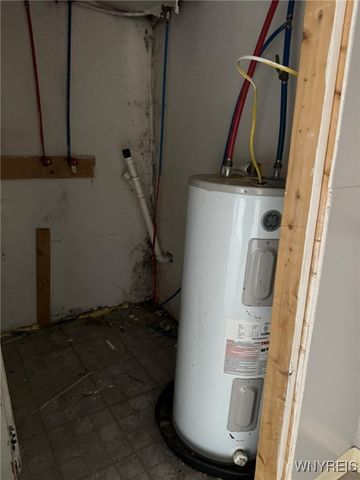 218 French Street, Buffalo, NY 14211