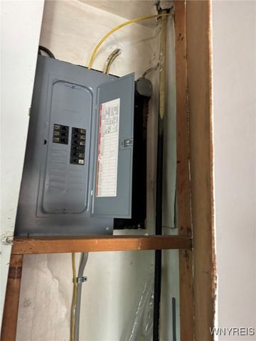 218 French Street, Buffalo, NY 14211