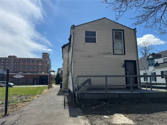 218 French Street, Buffalo, NY 14211