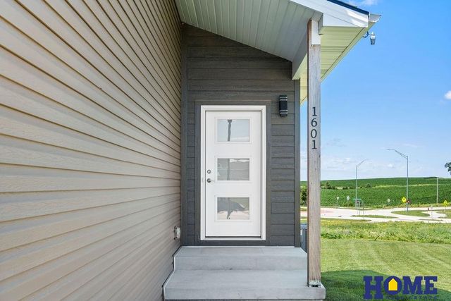 1601 NW 51st Street, Lincoln, NE 68528